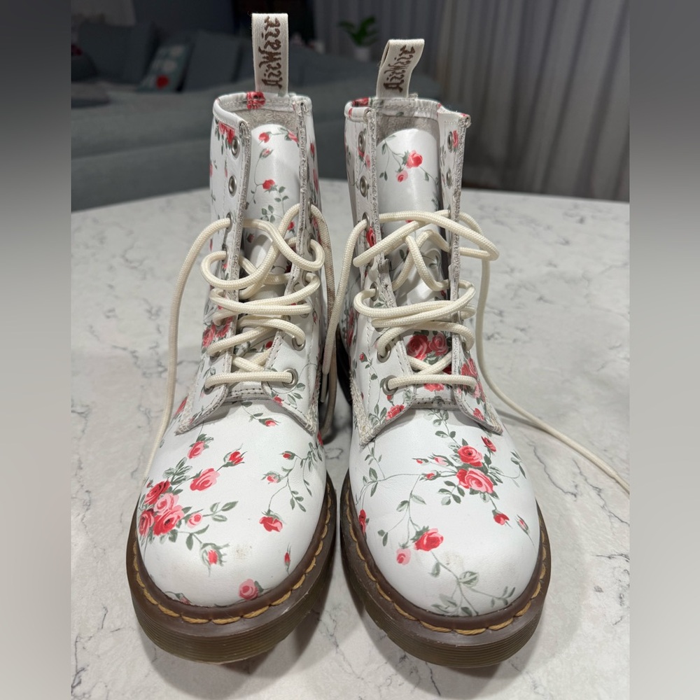 Doc Dr. Martens 1460 Portland Rose 🌹 Boots, Size 7